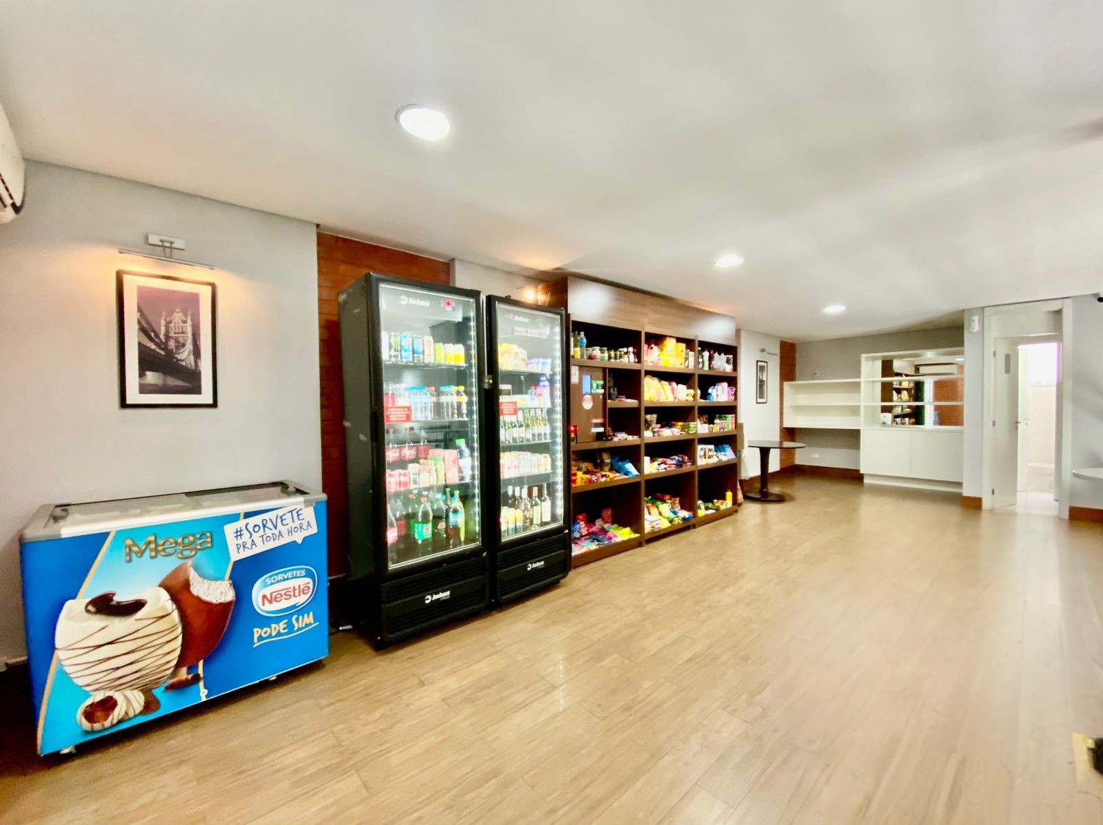 0b889598-e574-4c9f-a650-5e9b3a74efaf