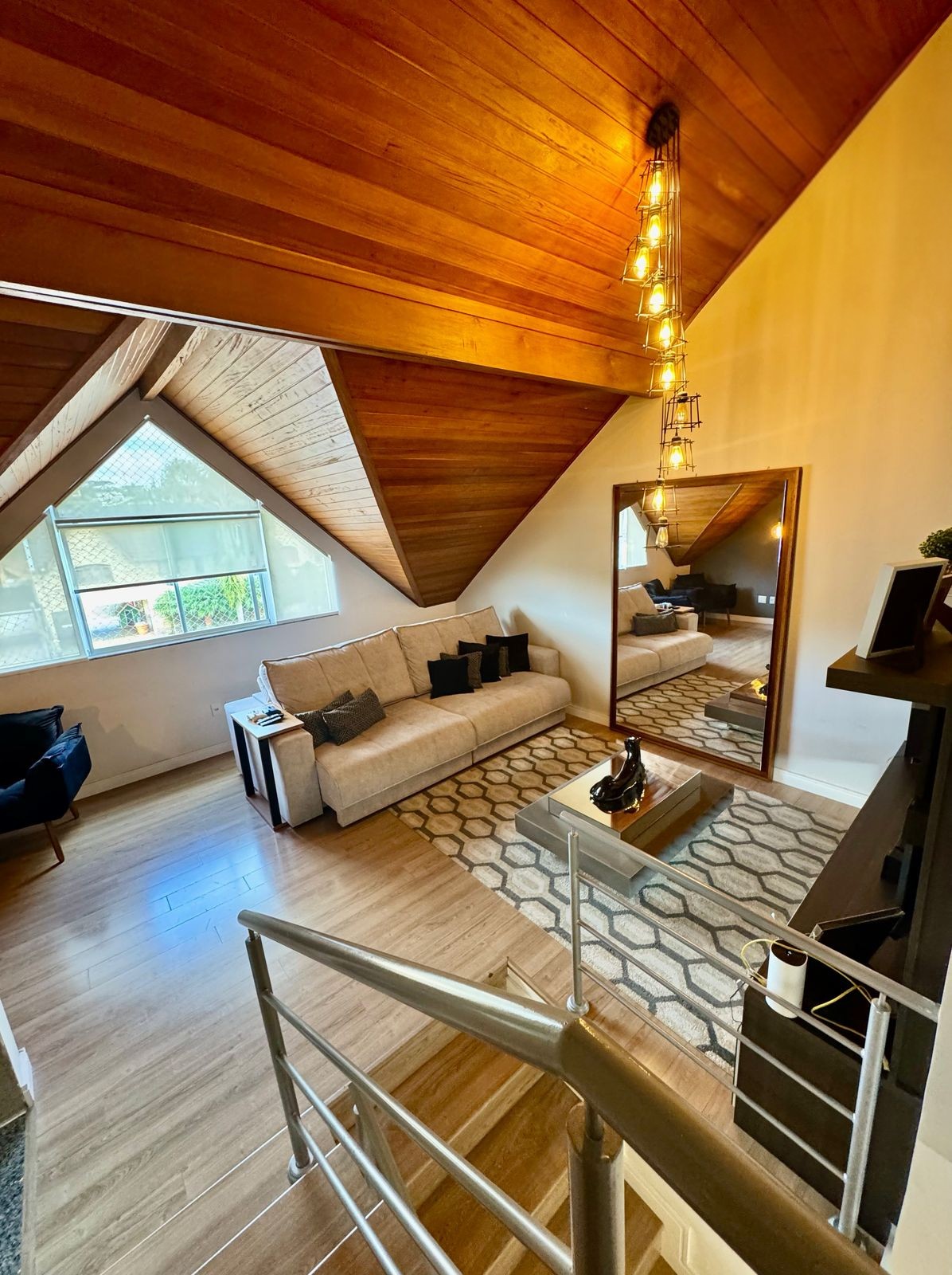 16a8f739-a422-48e2-8f94-5e00b8aba52e