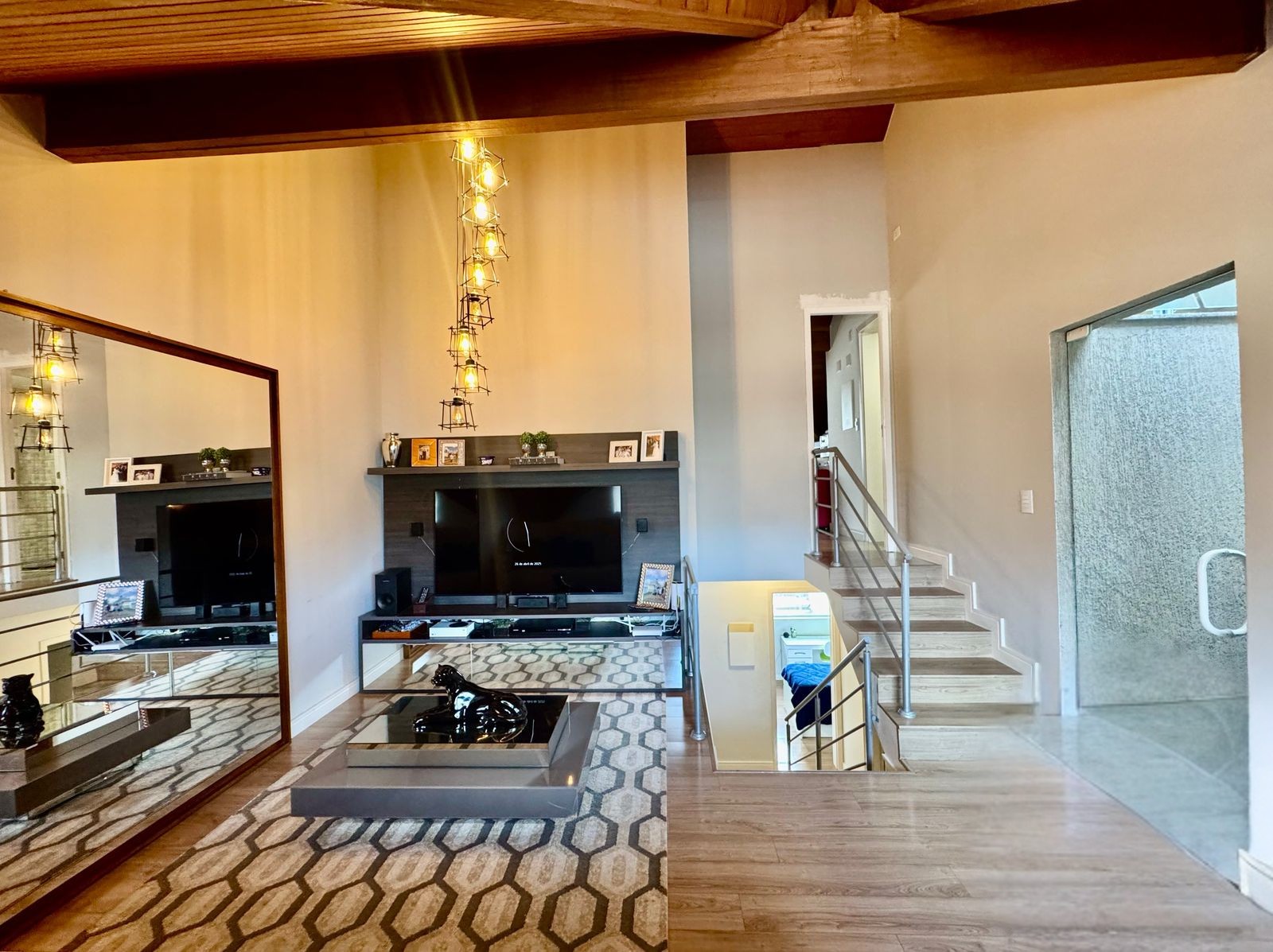 2a0230cb-a5a8-44b0-a810-b7815aa4a740