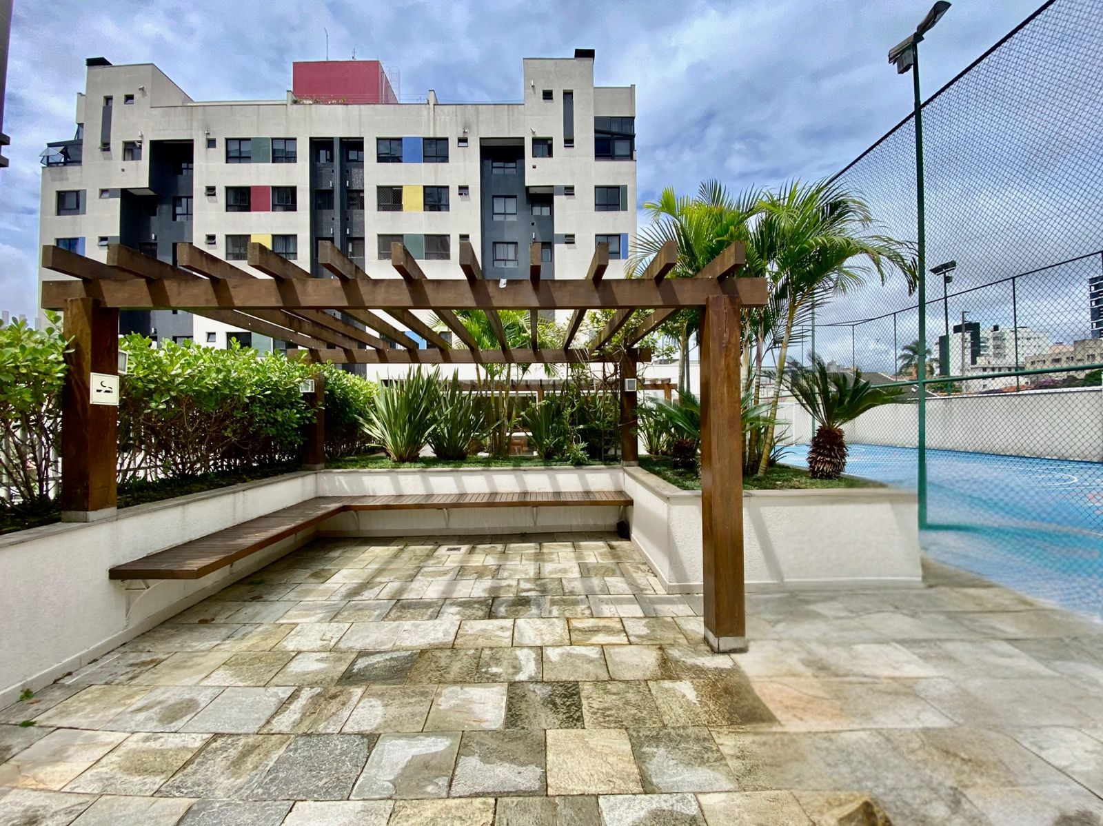 6795e1e3-85d5-4c8b-bfde-b25d34e3287a