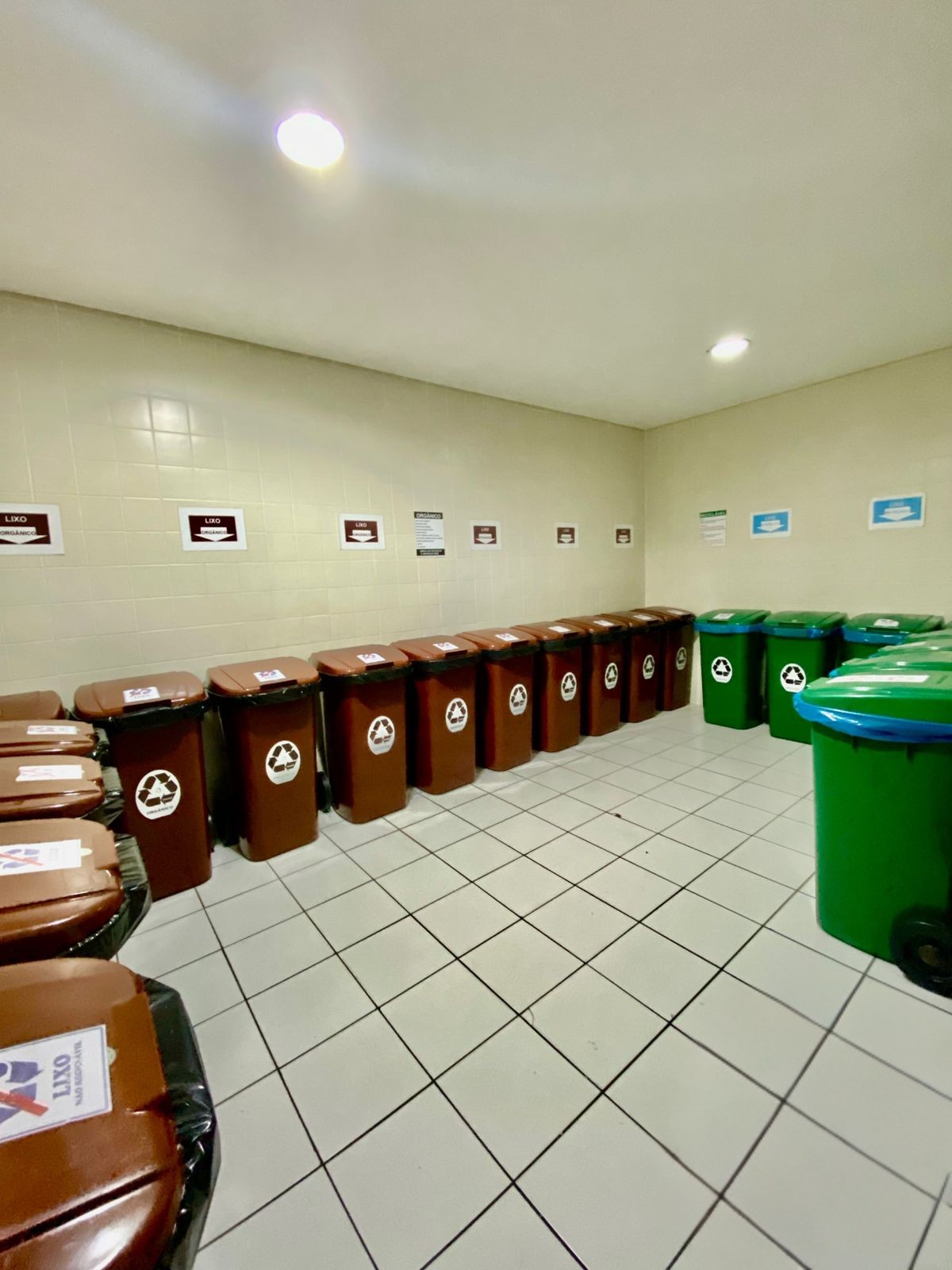 aafb8613-7ff9-40e8-938a-a5fd1d8db76e