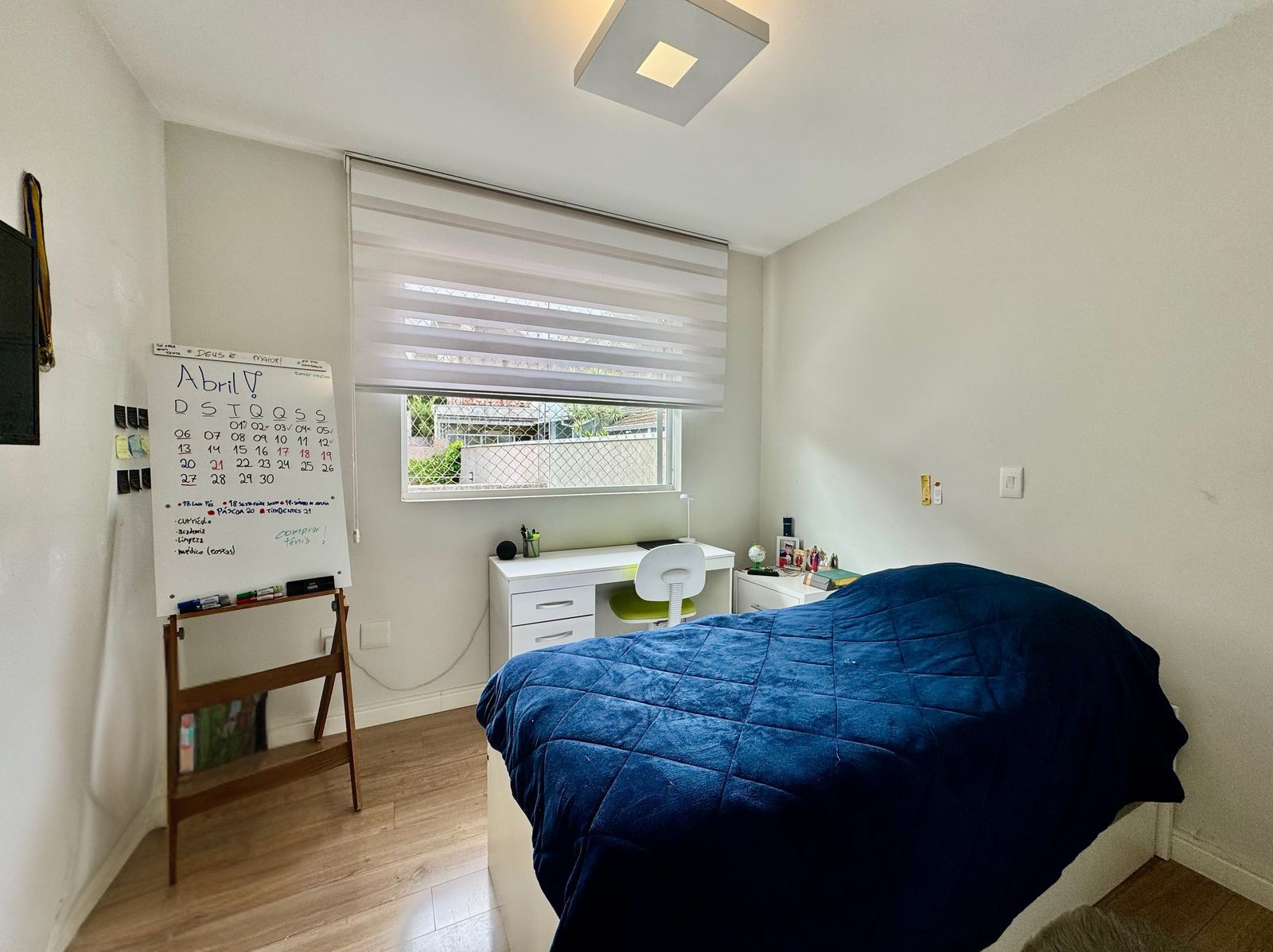 c03651e0-b089-488f-a368-011f7a2c0c06