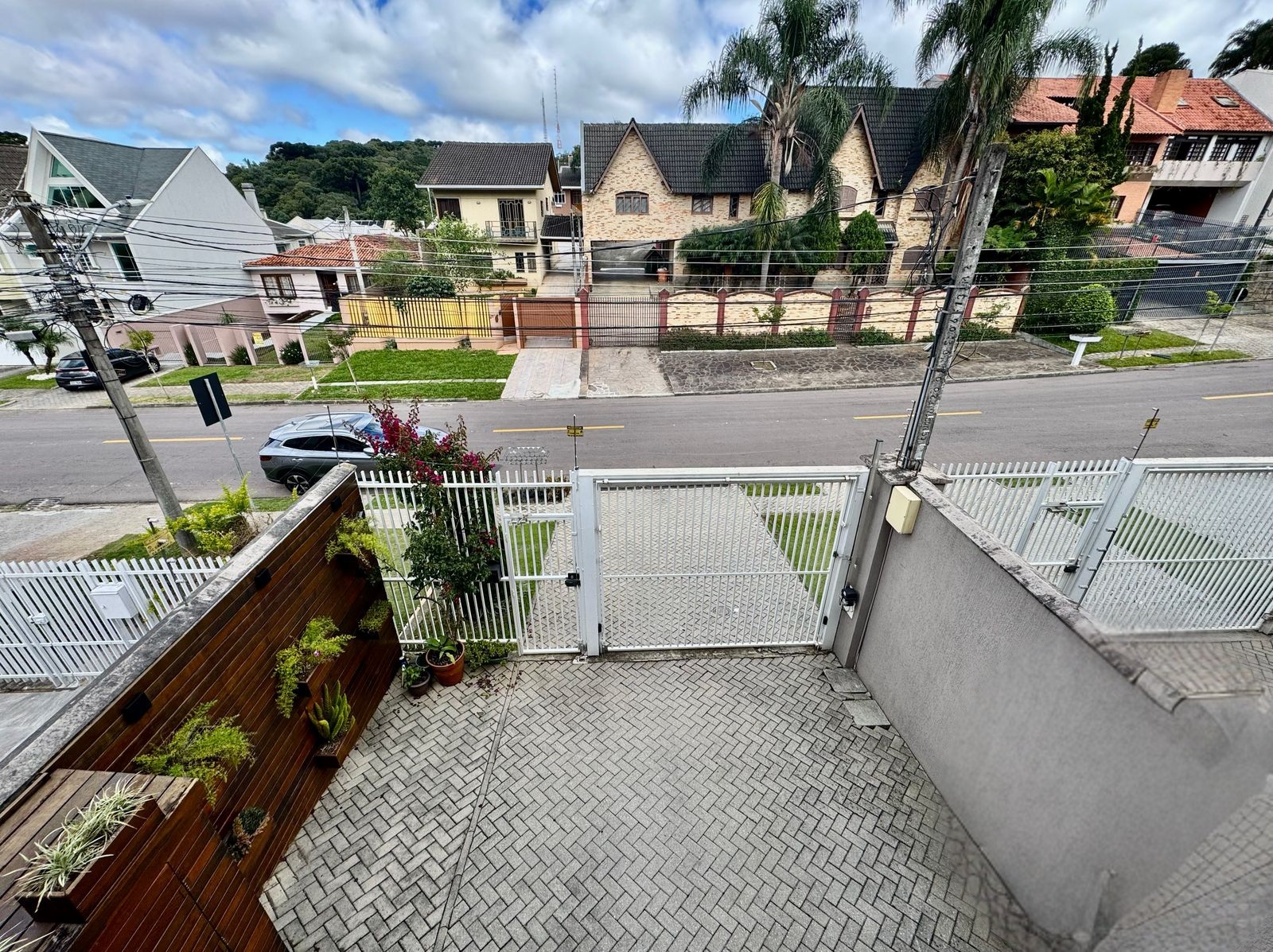 cb81ff76-1bab-41ed-8a3b-e864b5f4b251