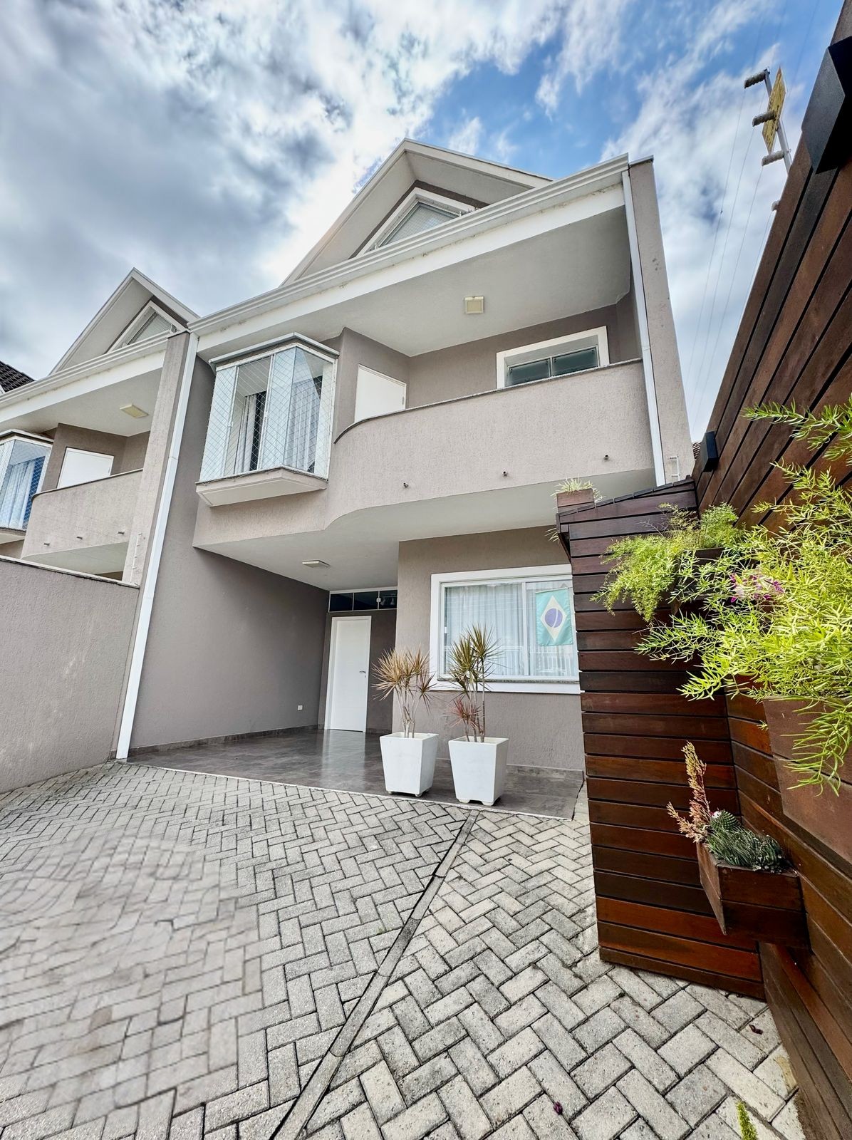 db44c876-c379-470b-97bd-e1d6110b18d8