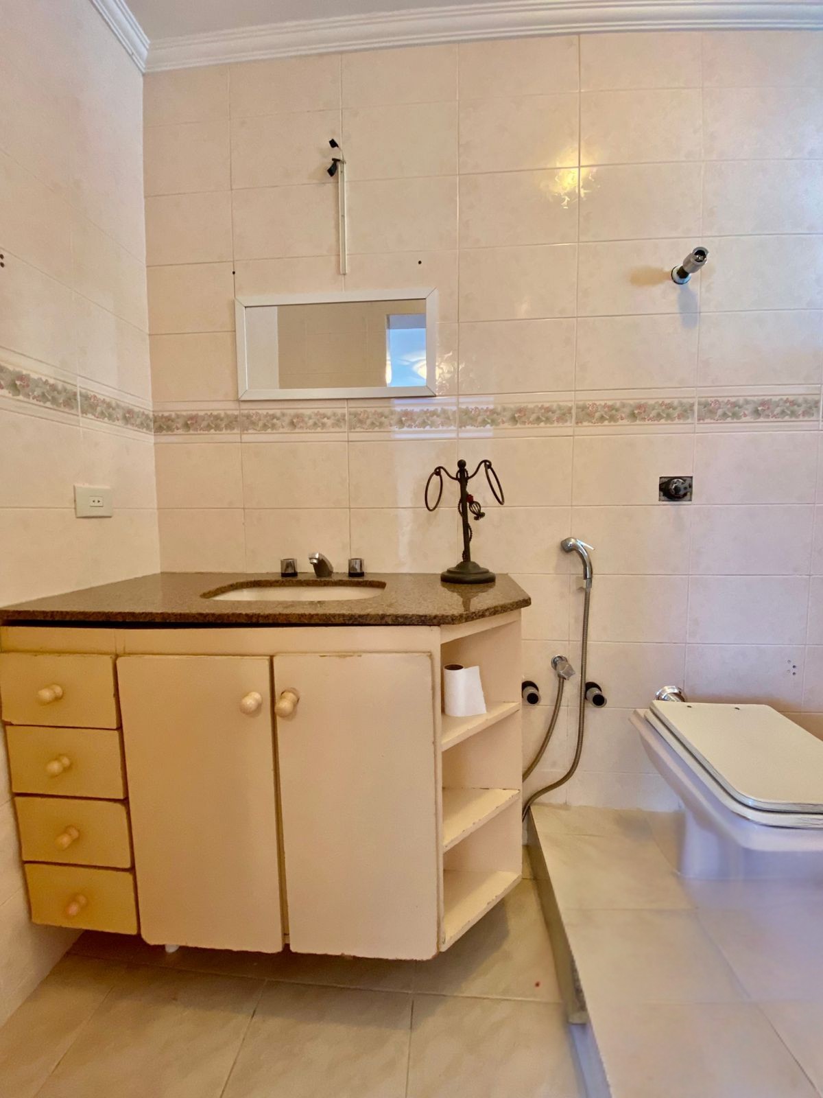 e6f08a33-d0c5-4186-a229-0a9283e35950