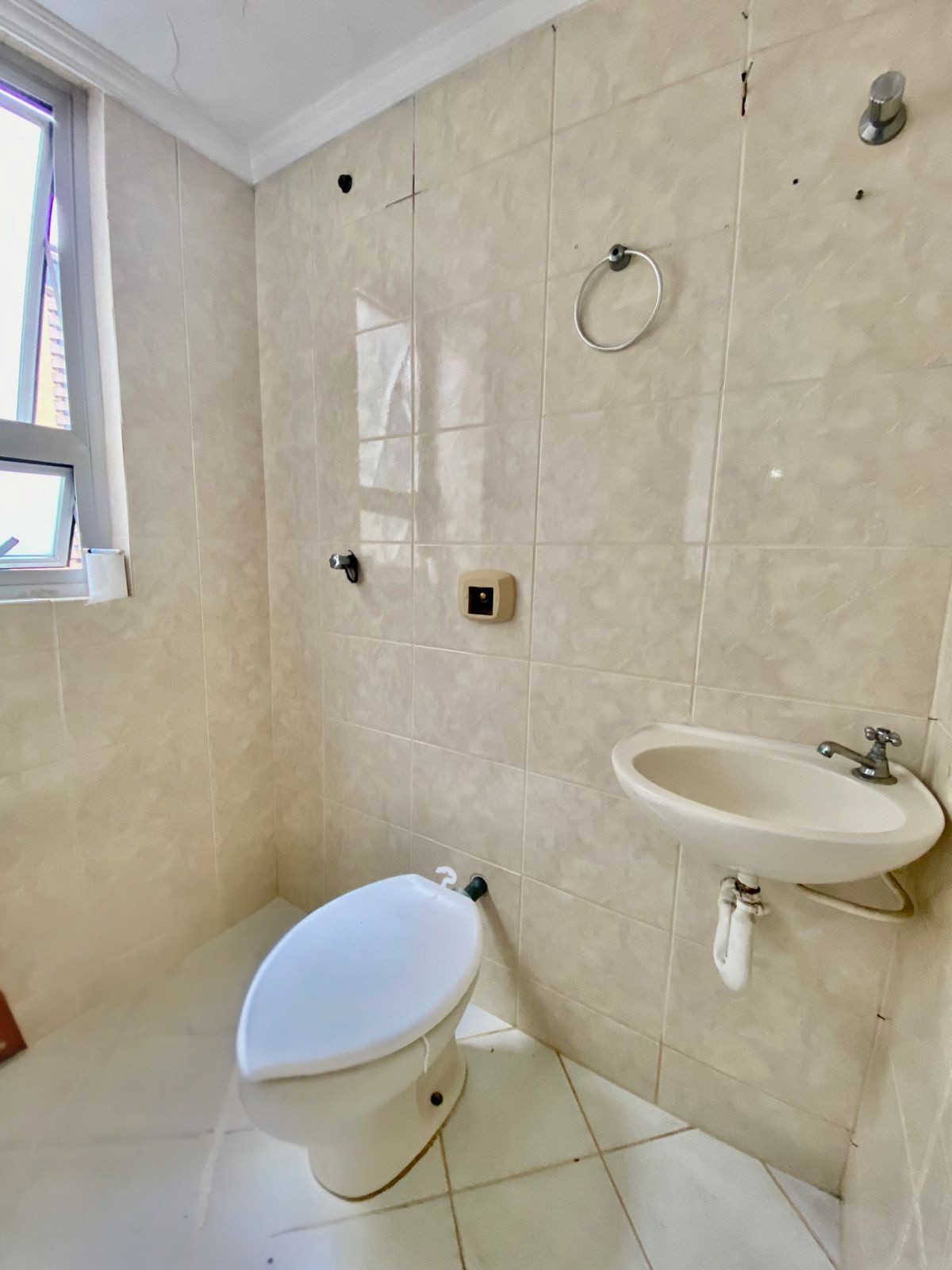 f7f006fd-85ea-4bf6-9a0c-581a085b7251